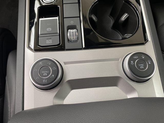 Volkswagen touareg 2019 18.JPG