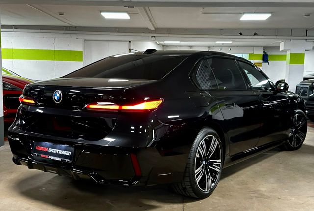 BMW seria-7 2022 4.JPG