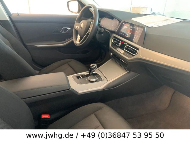 BMW seria-3 2021 3.JPG