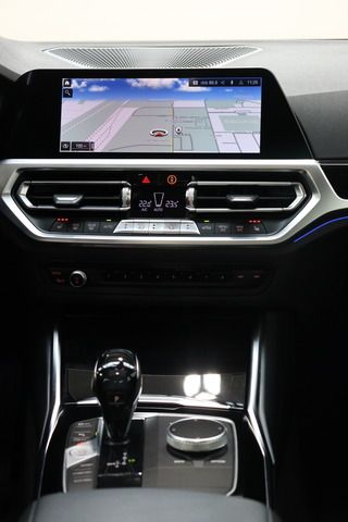 BMW seria-3 2021 6.JPG